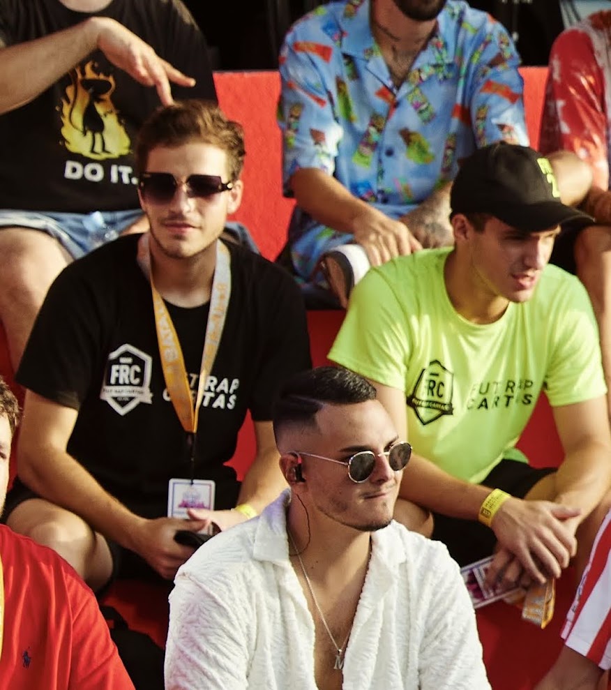 Equipo de Fut Rap Cartas en una competencia
